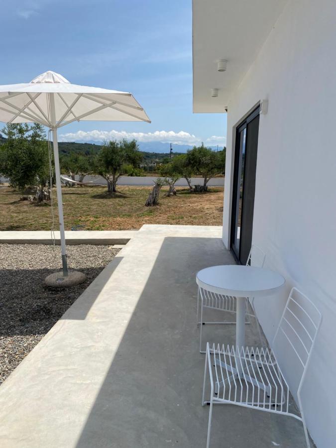 Lefko Apartments Tavronitis Exterior foto